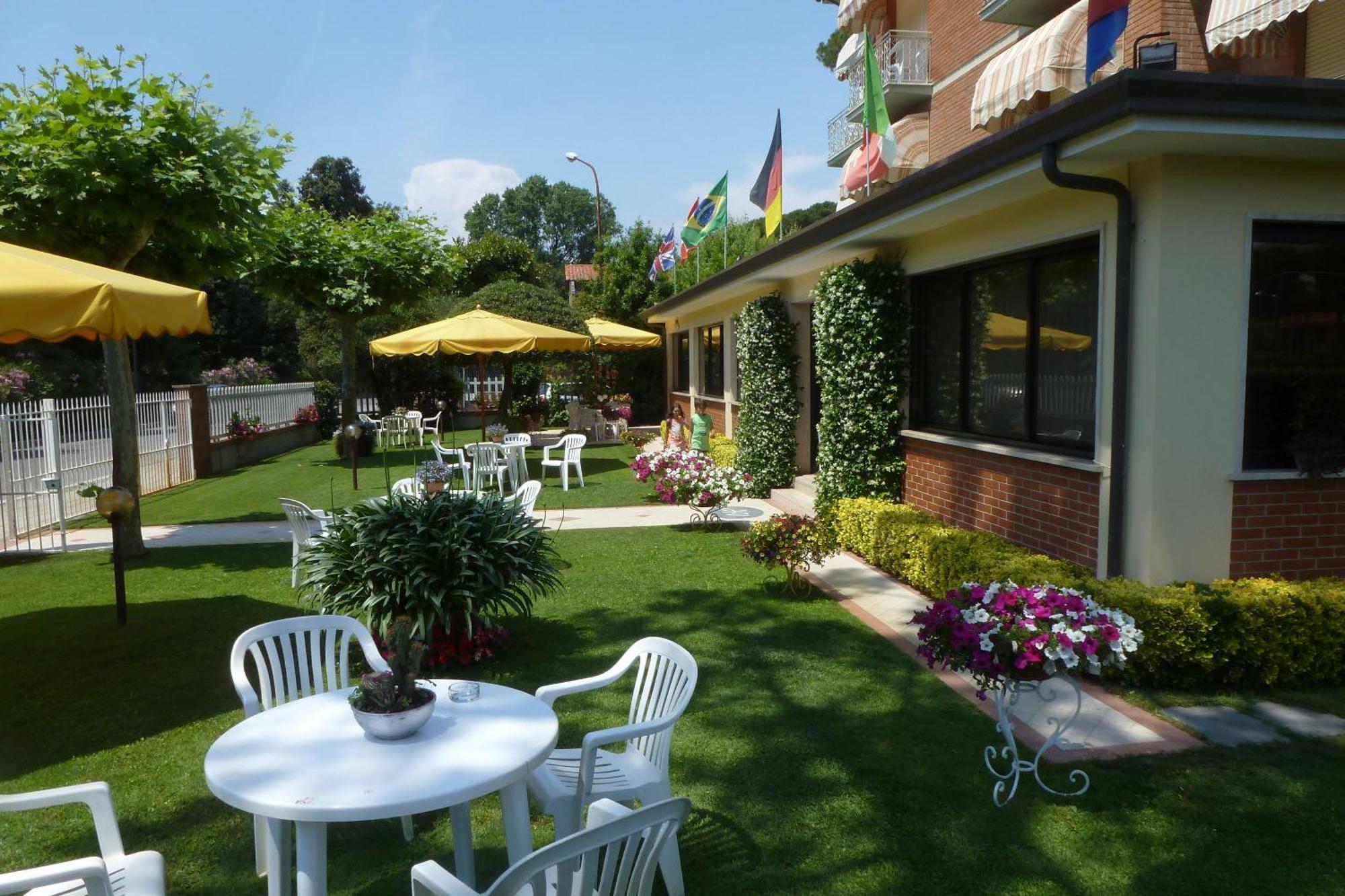 Hotel Versilia Lido di Camaiore Exteriér fotografie